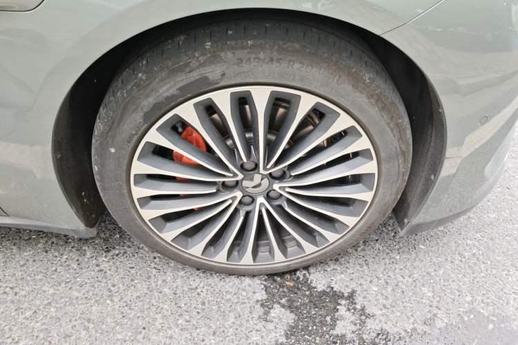 Used Nio ET7 2022 100kWh First Edition Right Front Wheel Hub