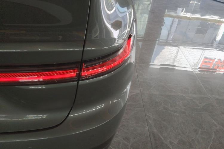 Used Nio ET7 2022 100kWh First Edition Right Rear Taillight