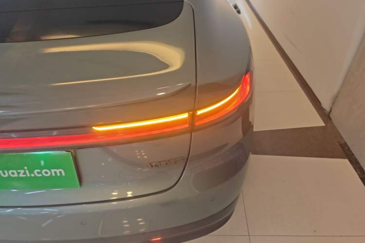 Used Nio ET7 2022 100kWh First Edition Right Rear Taillight