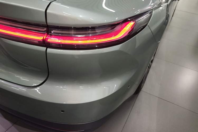Used Nio ET7 2022 100kWh First Edition Right Rear Taillight