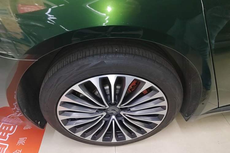 Used Nio ET7 2022 75 kWh Right Rear Wheel Hub