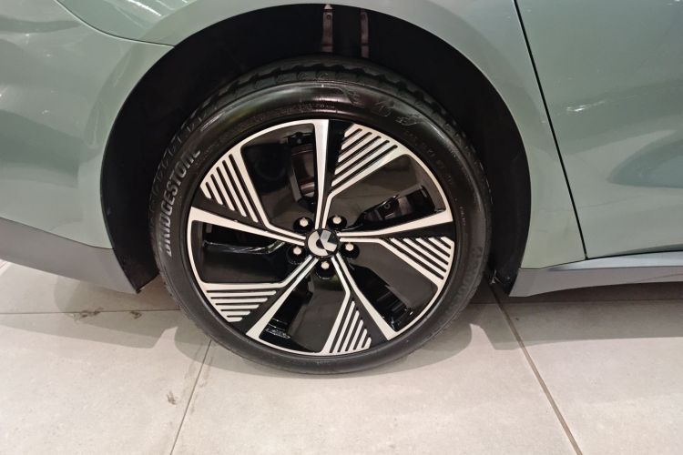 Used Nio ET7 2022 100kWh First Edition Right Rear Wheel Hub