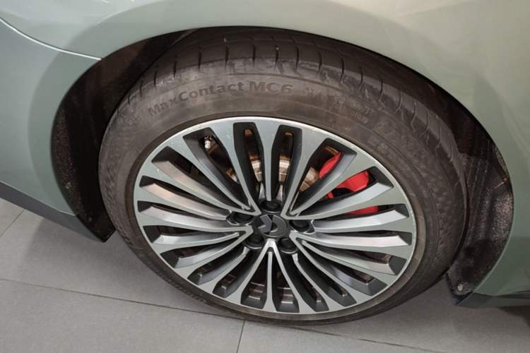 Used Nio ET7 2022 100kWh First Edition Right Rear Wheel Hub
