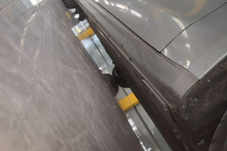 Used Nio ET7 2022 100kWh First Edition Right Side Sill