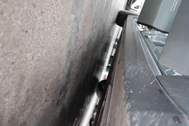 Used Nio ET7 2022 100kWh First Edition Right Side Sill