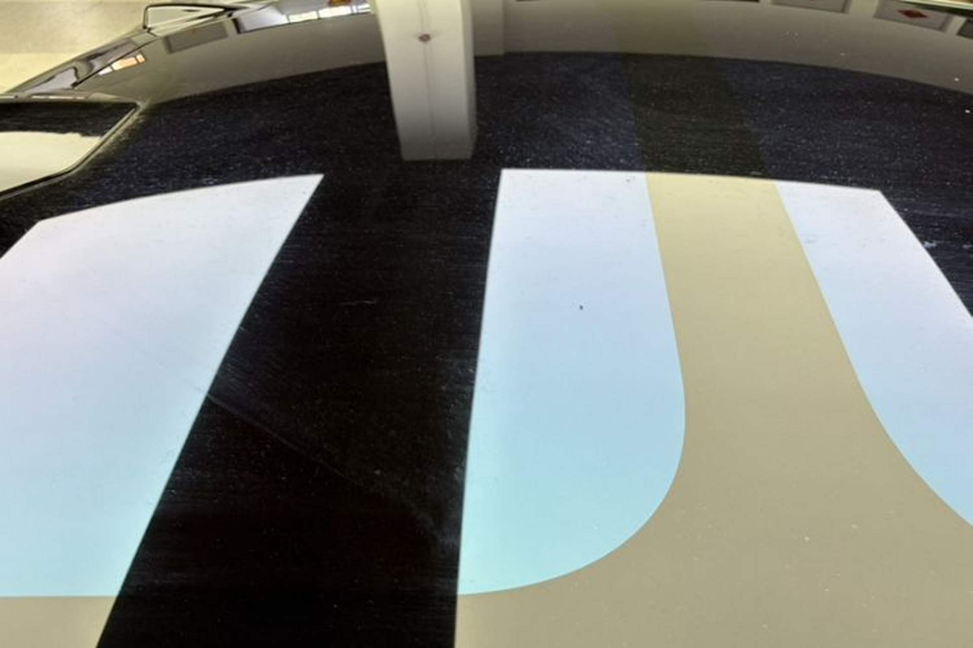 Used Nio ET7 2022 75 kWh Roof