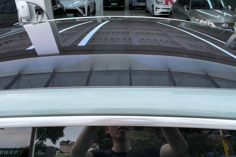 Used Nio ET7 2022 75 kWh Roof