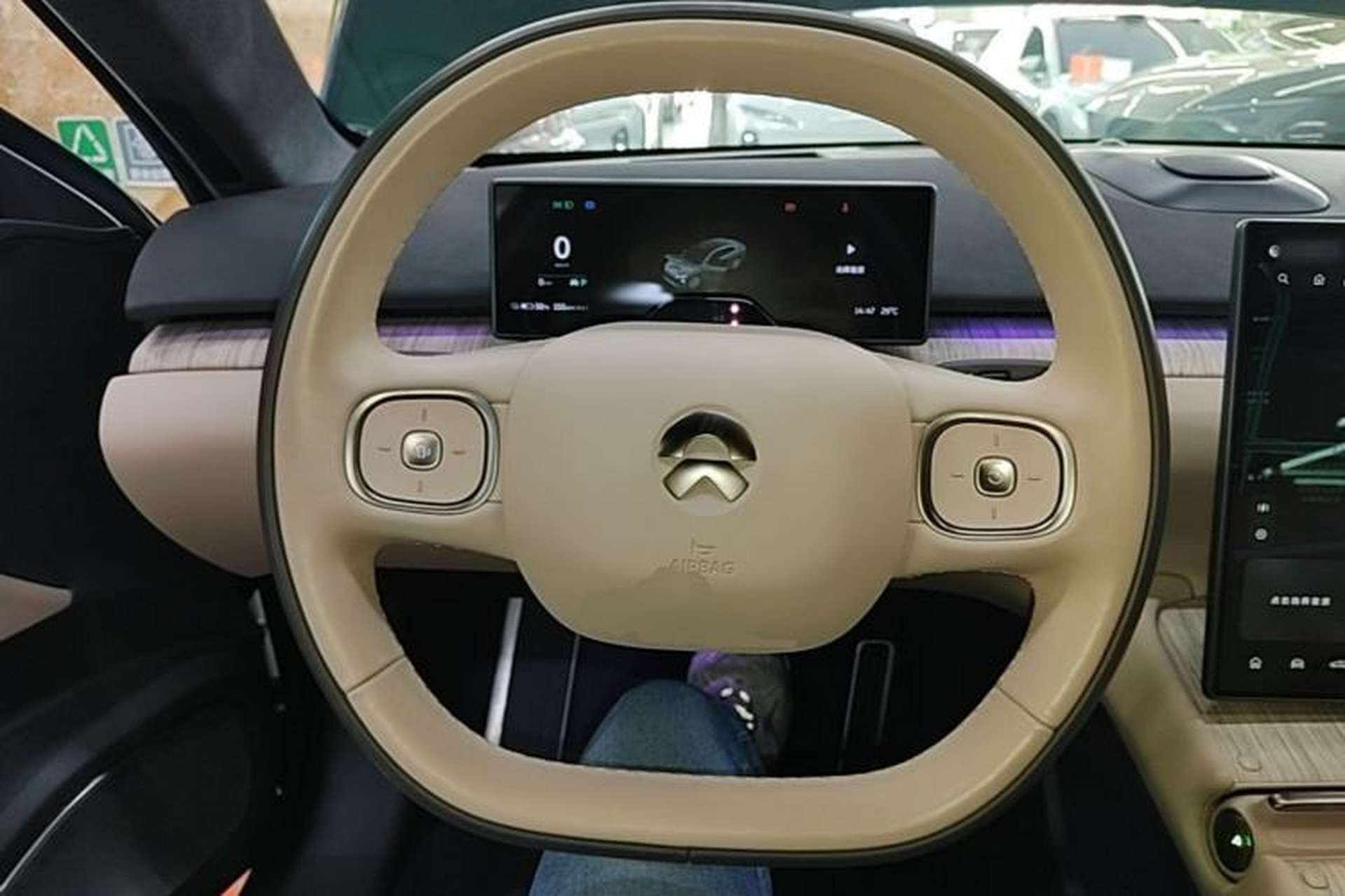 Used Nio ET7 2022 75 kWh Steering Wheel