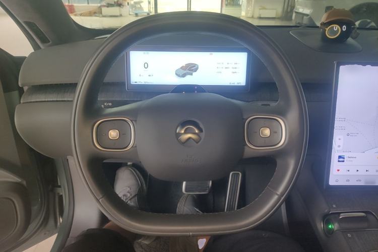 Used Nio ET7 2022 75 kWh Steering Wheel