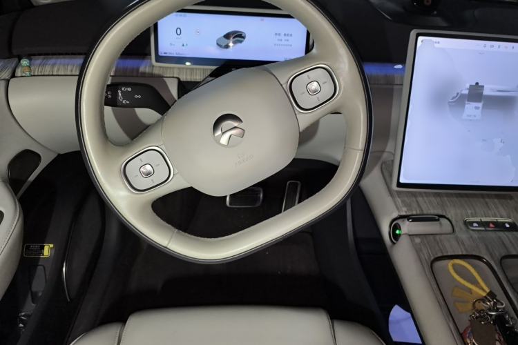 Used Nio ET7 2022 100kWh First Edition Steering Wheel
