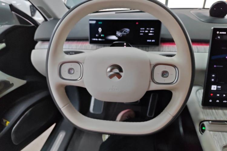 Used Nio ET7 2022 100kWh First Edition Steering Wheel