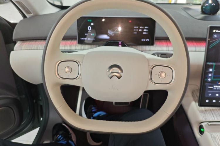 Used Nio ET7 2022 100kWh First Edition Steering Wheel