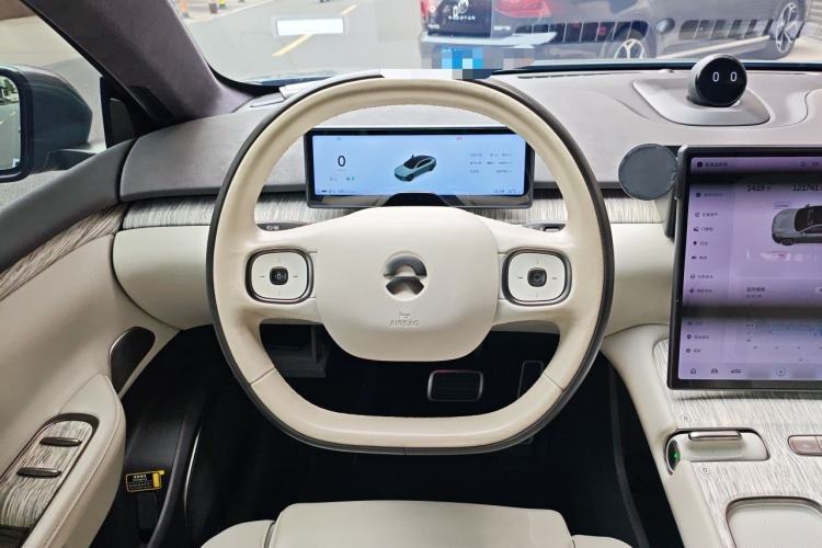 Used Nio ET7 2022 100kWh First Edition Steering Wheel