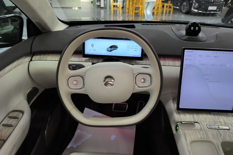 Used Nio ET7 2022 100kWh First Edition Steering Wheel