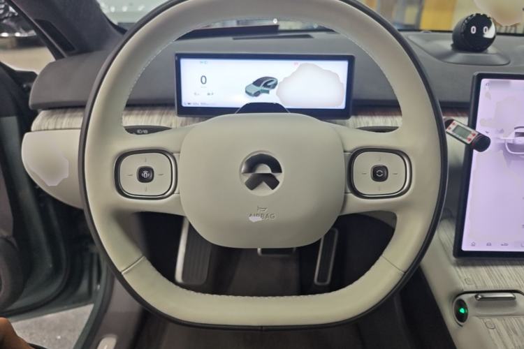 Used Nio ET7 2022 75 kWh Steering Wheel