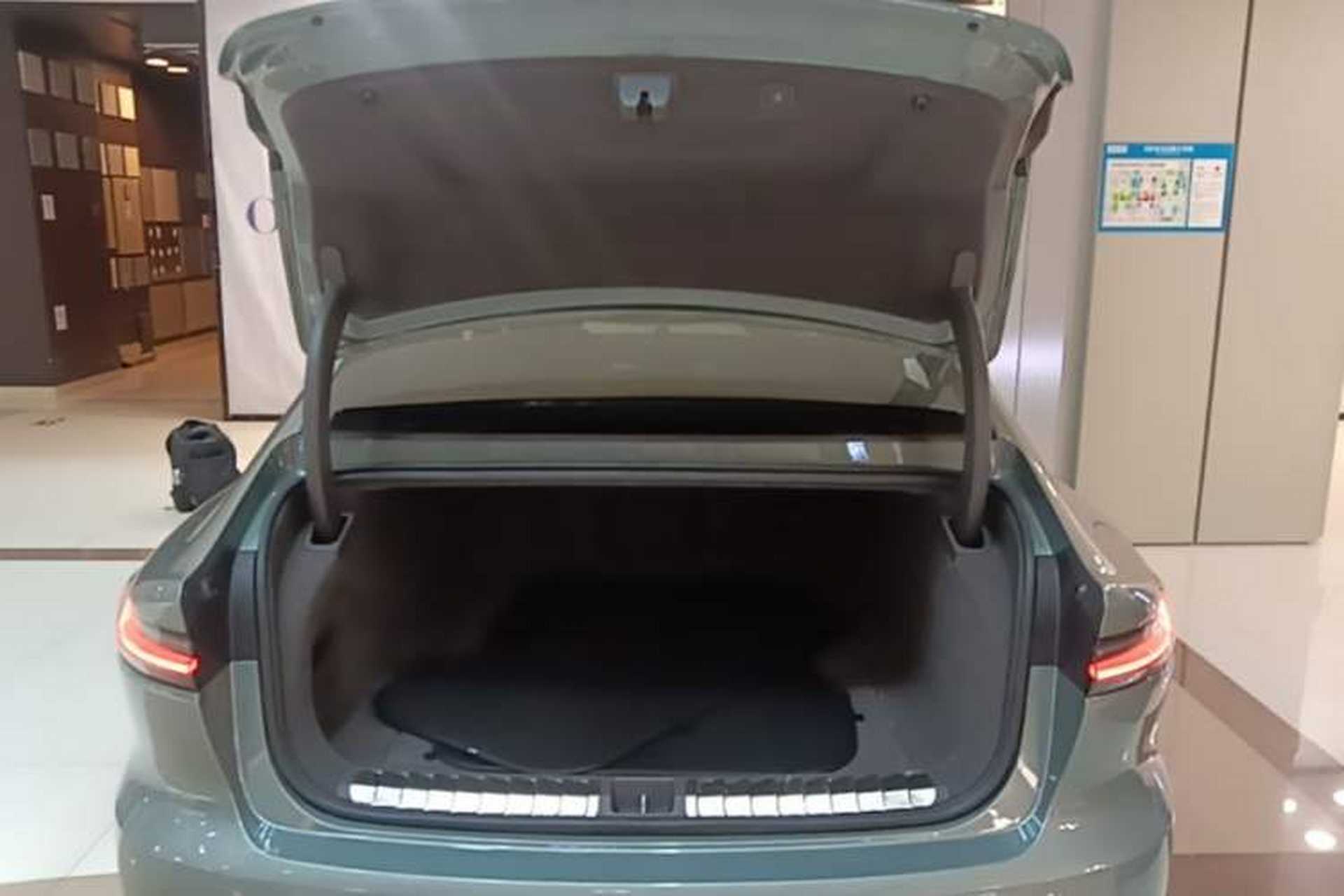 Used Nio ET7 2022 100kWh First Edition Trunk