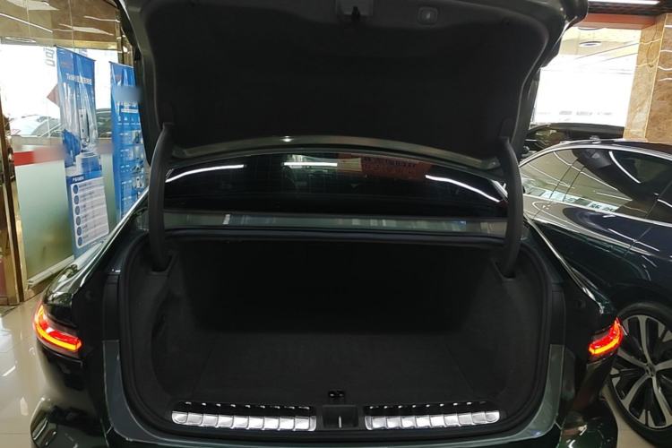 Used Nio ET7 2022 75 kWh Trunk