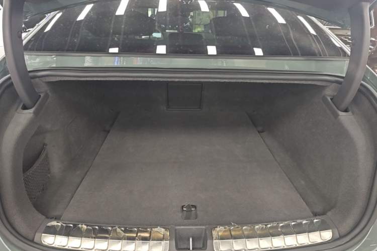 Used Nio ET7 2022 75 kWh Trunk