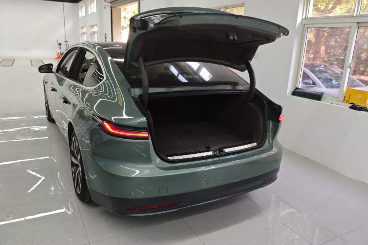 Used Nio ET7 2022 100kWh First Edition Trunk