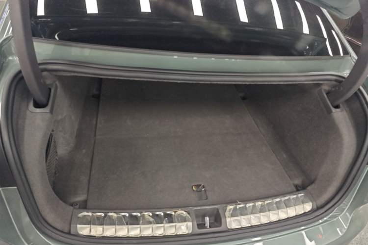 Used Nio ET7 2022 75 kWh Trunk