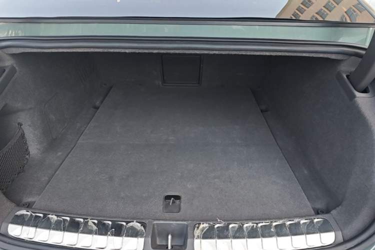 Used Nio ET7 2022 75 kWh Trunk