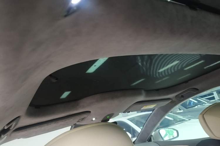 Used Nio ET7 2022 75 kWh Headliner