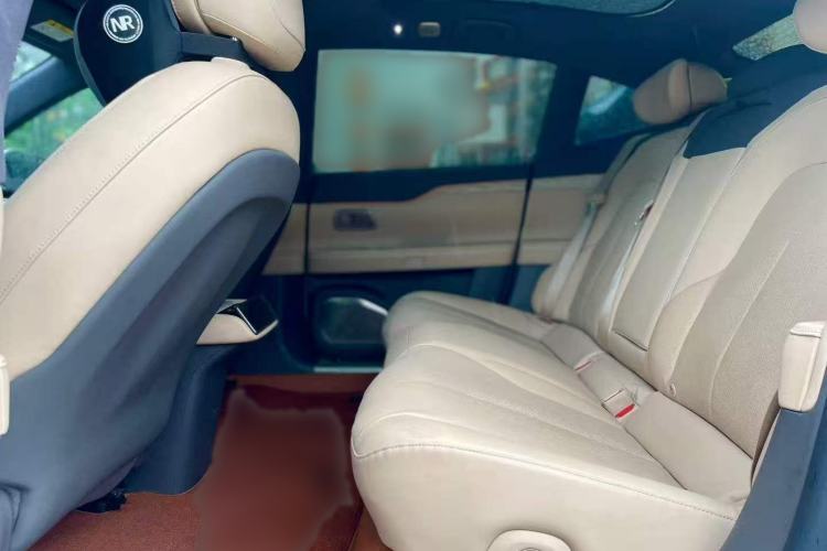 Used Nio ET7 2022 75 kWh Interior 3
