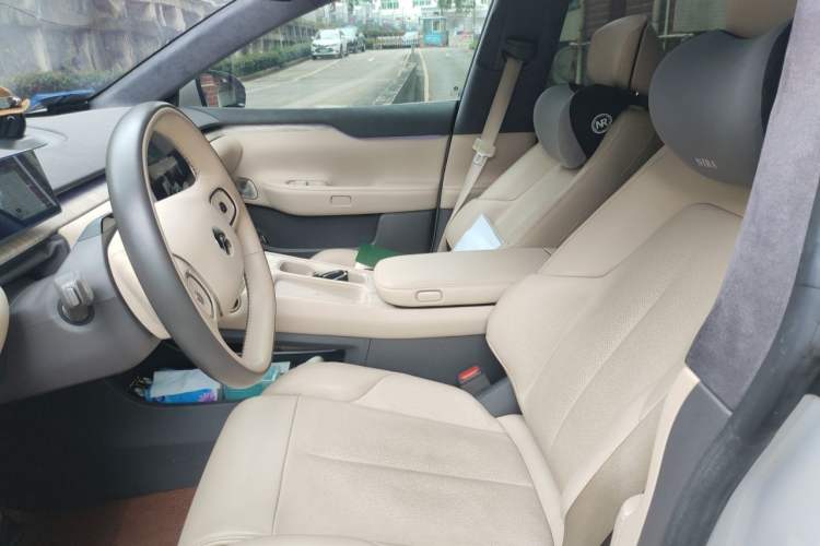 Used Nio ET7 2022 75 kWh Left Front Seat