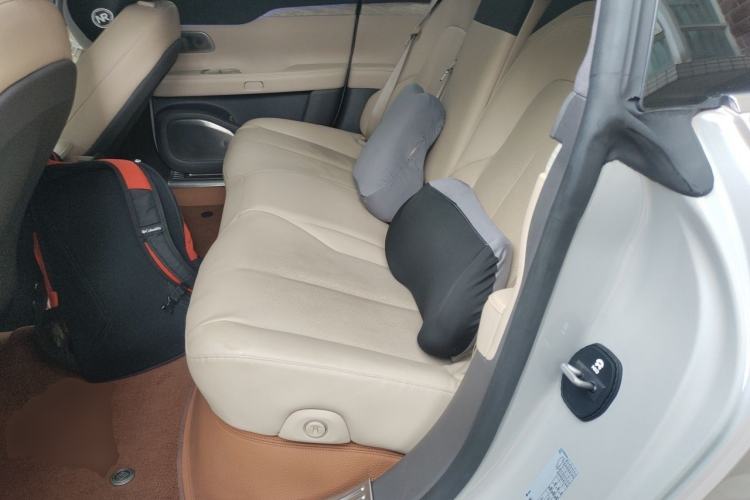 Used Nio ET7 2022 75 kWh Left Rear Seat