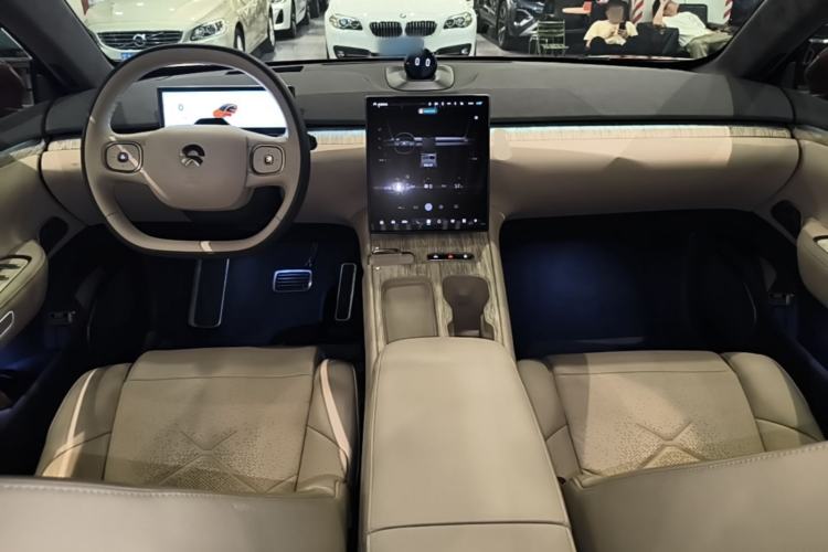 Used Nio ET7 2022 100kWh First Edition Center Console