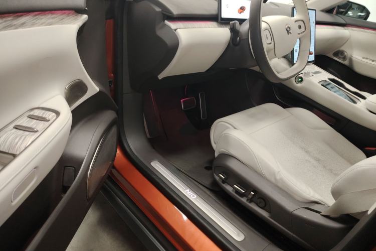 Used Nio ET7 2022 75 kWh Driver Seat