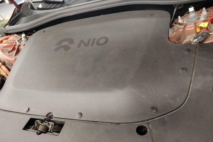 Used Nio ET7 2022 75 kWh Engine Bay