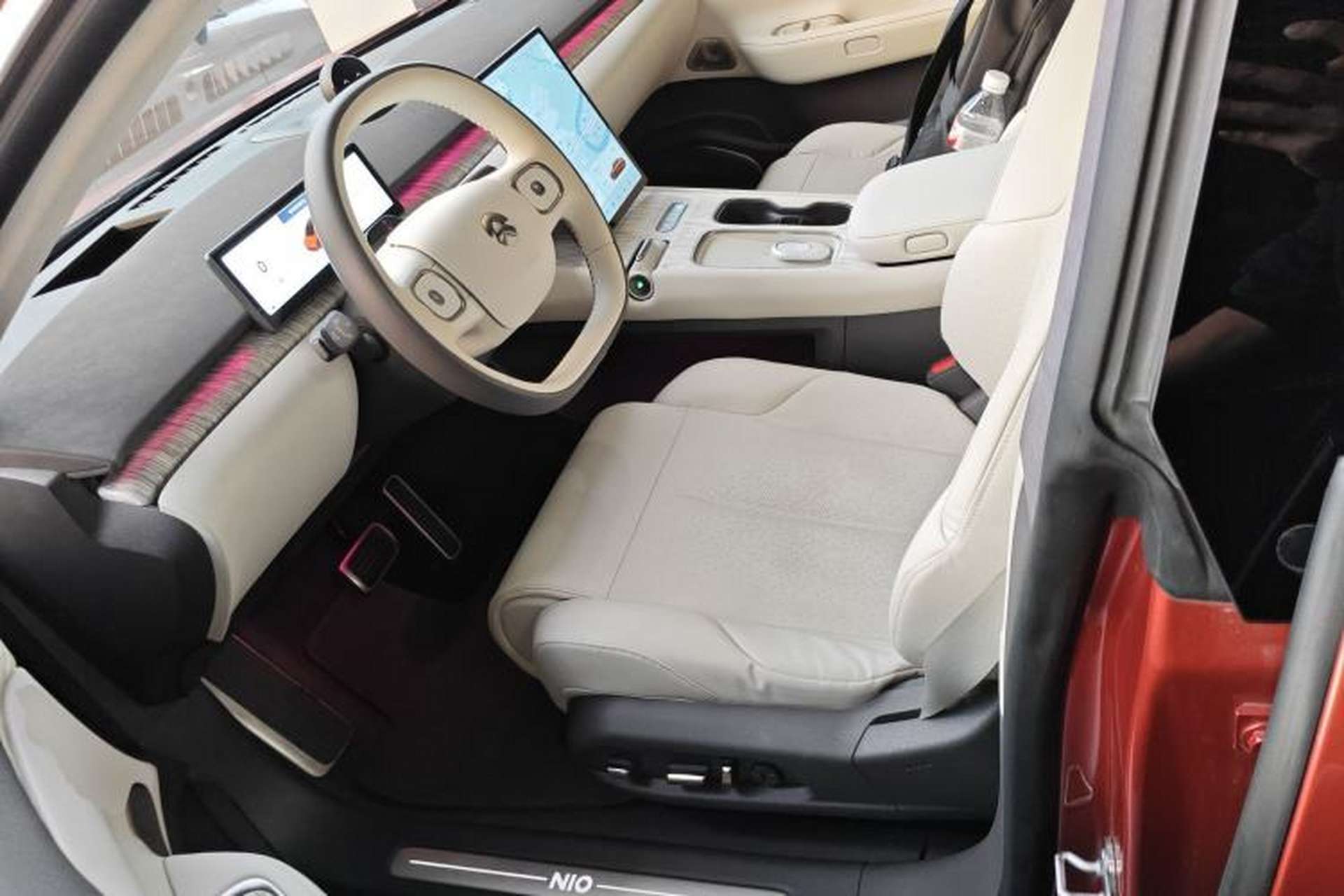 Used Nio ET7 2022 75 kWh Left Front Seat