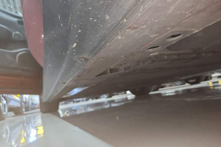 Used Nio ET7 2022 100kWh First Edition Left Side Sill