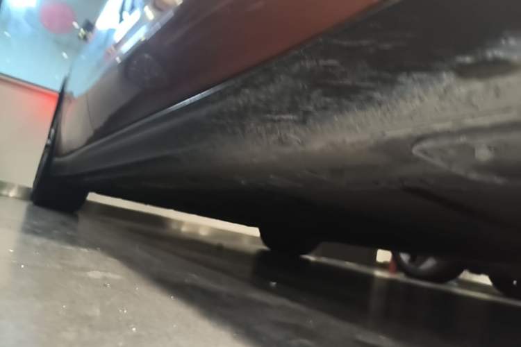 Used Nio ET7 2022 100kWh First Edition Right Side Sill