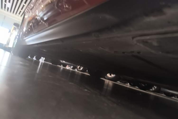 Used Nio ET7 2022 100kWh First Edition Right Side Sill