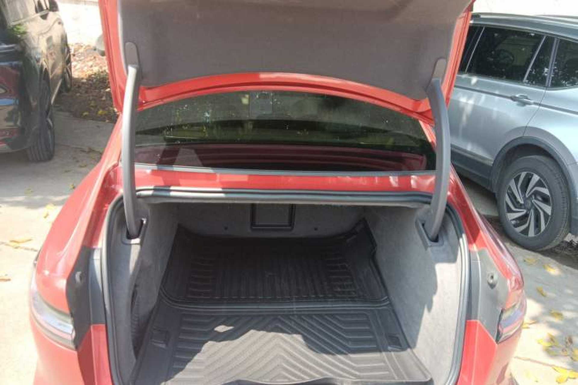 Used Nio ET7 2022 75 kWh Trunk
