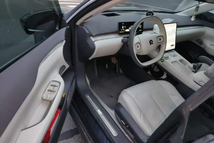 Used Nio ET7 2022 100 kWh Driver Seat