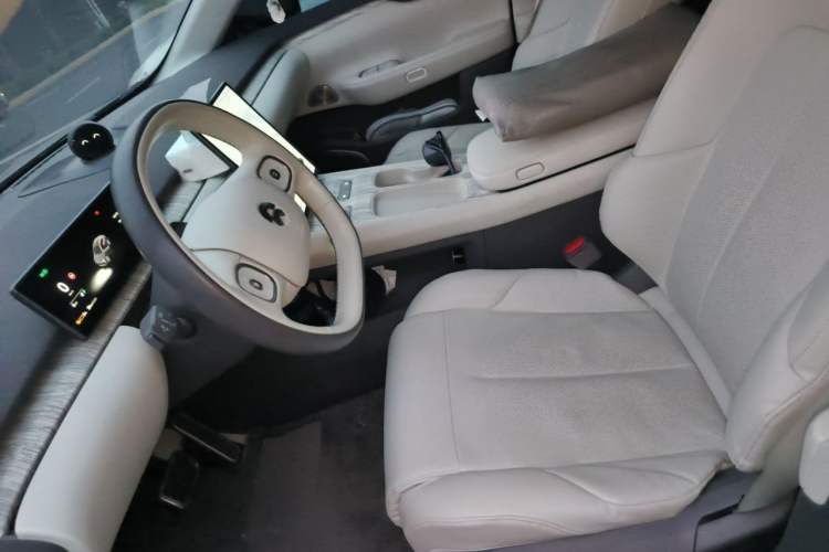 Used Nio ET7 2022 100 kWh Left Front Seat