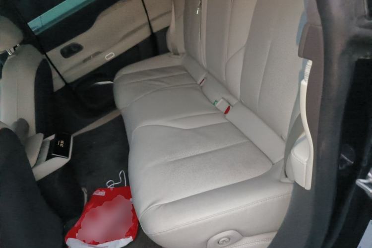 Used Nio ET7 2022 100 kWh Left Rear Seat