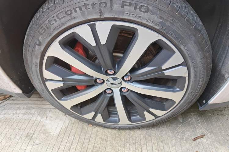 Used Nio ET7 2022 100kWh First Edition Right Front Wheel Hub
