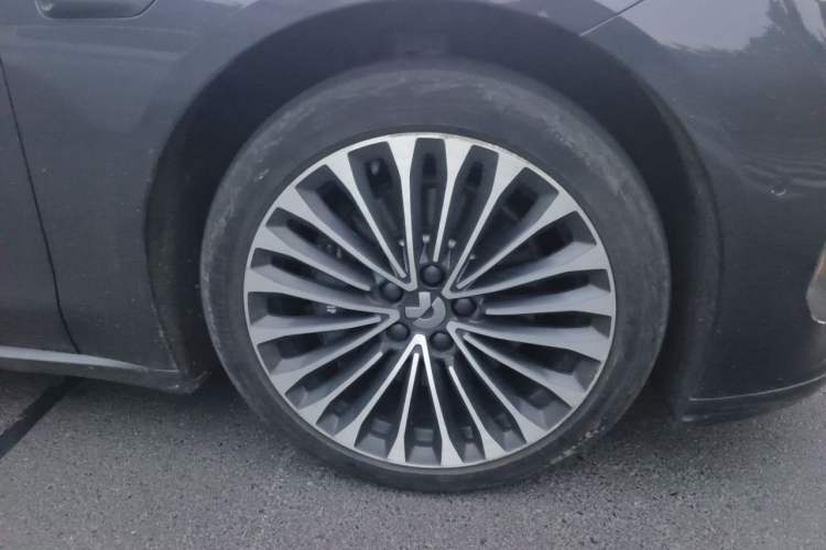 Used Nio ET7 2022 100 kWh Right Front Wheel Hub
