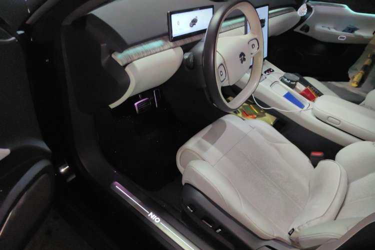 Used Nio ET7 2022 75 kWh Driver Seat