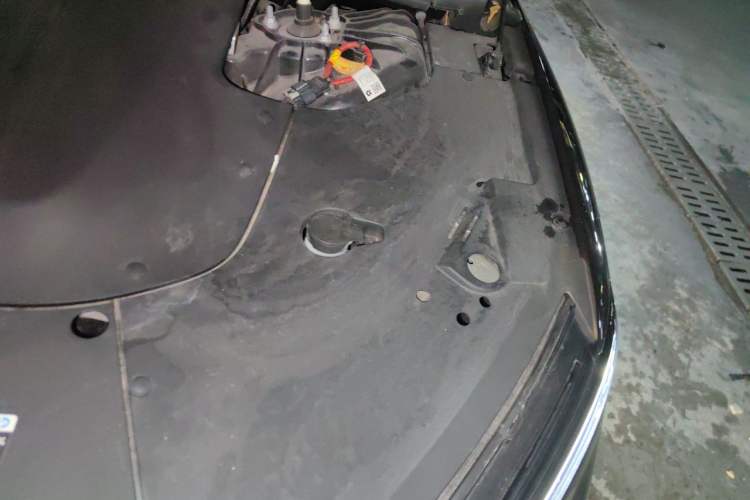 Used Nio ET7 2022 75 kWh Engine Bay Left