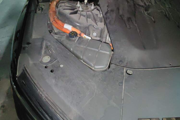 Used Nio ET7 2022 75 kWh Engine Bay Right