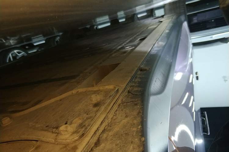 Used Nio ET7 2022 100kWh First Edition Right Side Sill