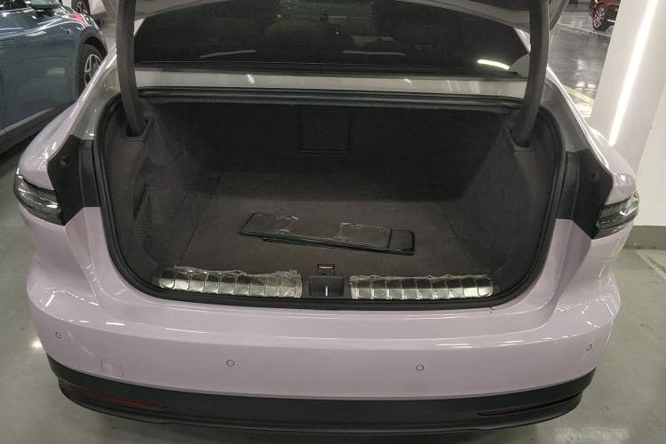 Used Nio ET7 2022 100kWh First Edition Trunk