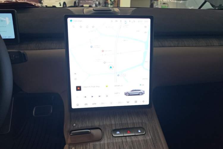 Used Nio ET7 2022 100 kWh Audio And AC Panel
