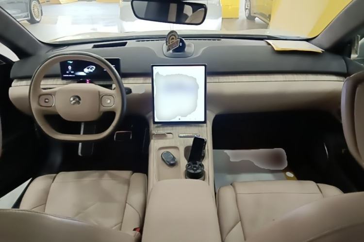 Used Nio ET7 2022 100kWh First Edition Center Console