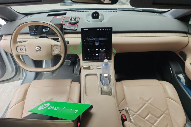 Used Nio ET7 2022 100kWh First Edition Center Console
